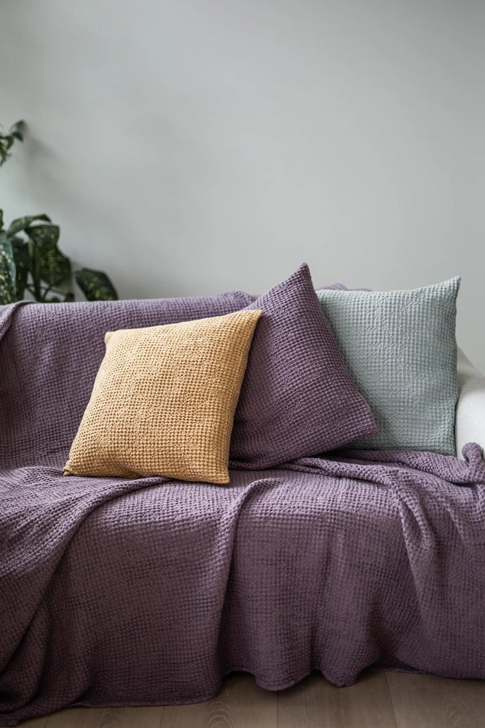 Linen waffle blanket in Dusty Lavender by AmourLinen AMOURLINEN