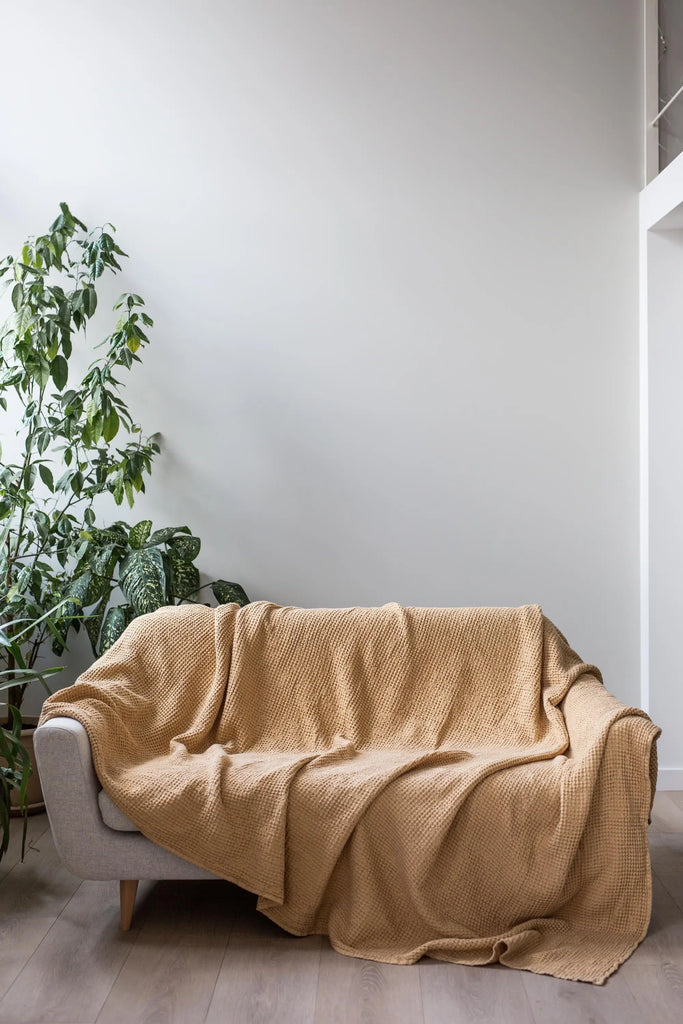 Linen waffle blanket in Mustard by AmourLinen AMOURLINEN