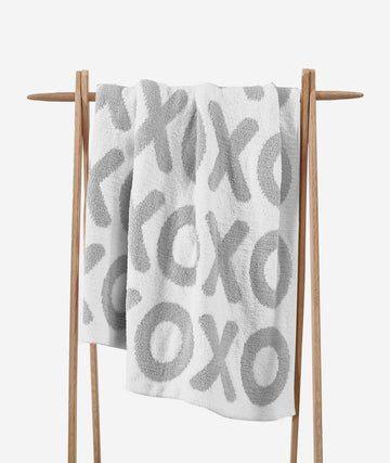 XOXO Throw by Sunday Citizen SUNDAY CITIZEN